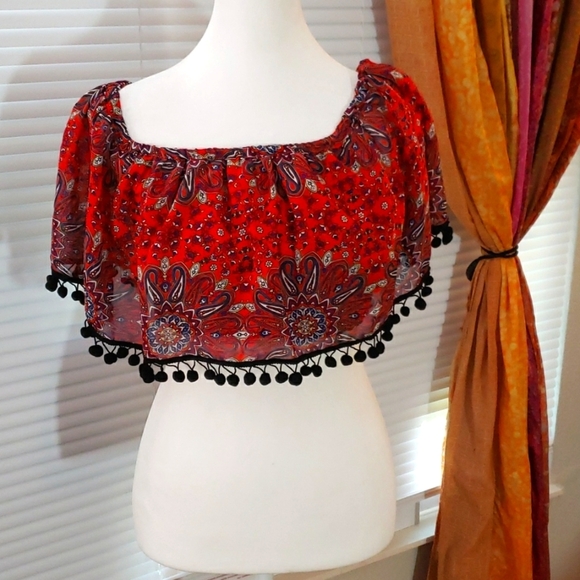 BOOHOO Paisley Crop Top - Picture 2 of 4